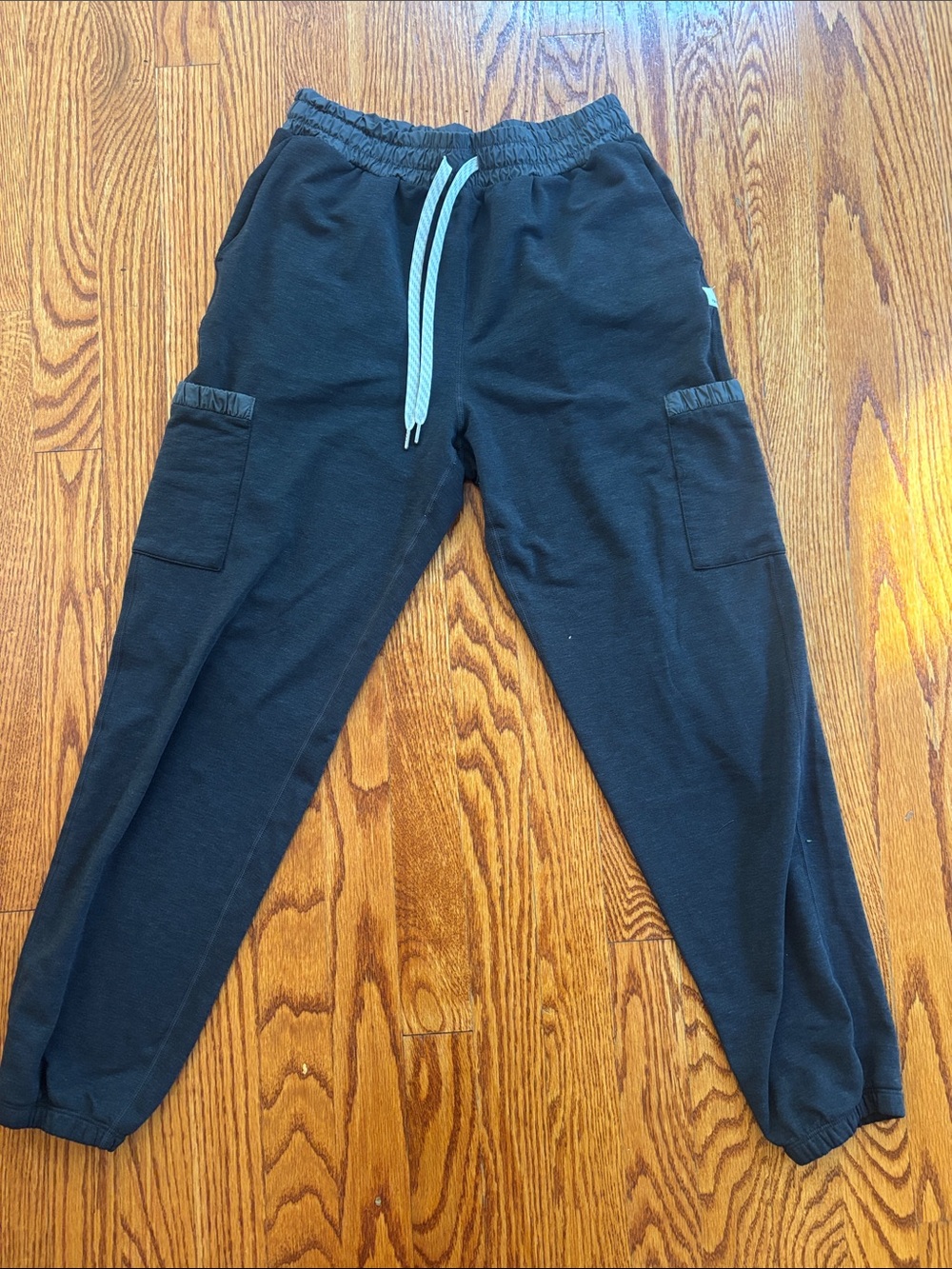 Vuori Gray/Black Joggers